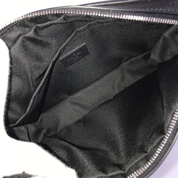 LOUIS VUITTON Taigarama Outdoor Messenger PM M30233 Shoulder bag - Picture 12 of 16